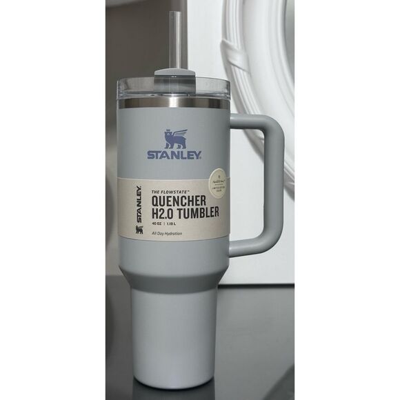 Stanley Quencher H2.0 FlowState 40oz Tumbler, SILVER FOIL - Picture 1 of 4